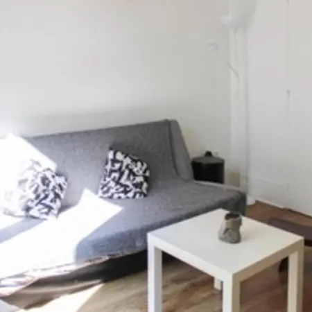 Small Cocoon Near Marais Apartment *